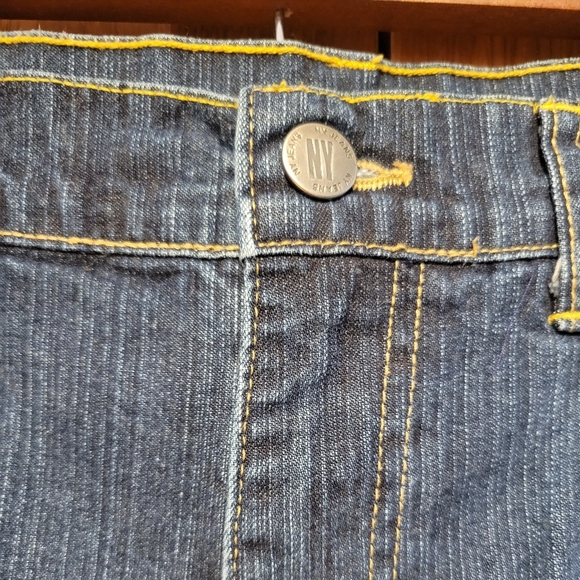 New York & Company NY Jeans Women's size 6 - Picture 4 of 12
